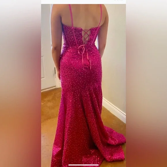 Sherri Hill prom dress - Picture 4 of 4